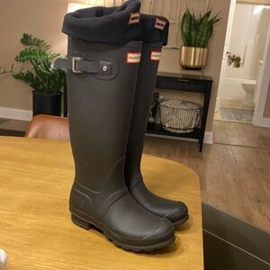 Hunter Tall Black Boots size 6